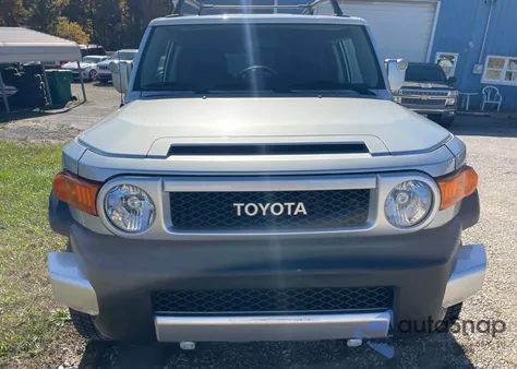 2007 Toyota Fj Cruiser из США, поврежденный, VIN JTEBU11F270044853